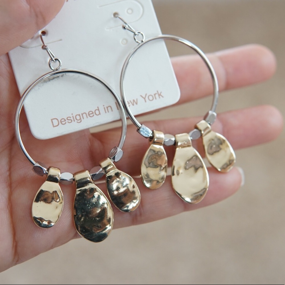 Fashion drop earrings